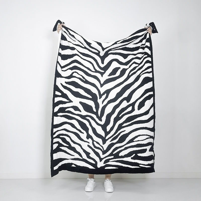 MB0002 Ultra Soft Reversible Knitted Blanket